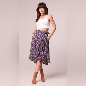 Band Of The Free LINAELLE PURPLE FLORAL WRAP SKIRT SIZE MED NWT